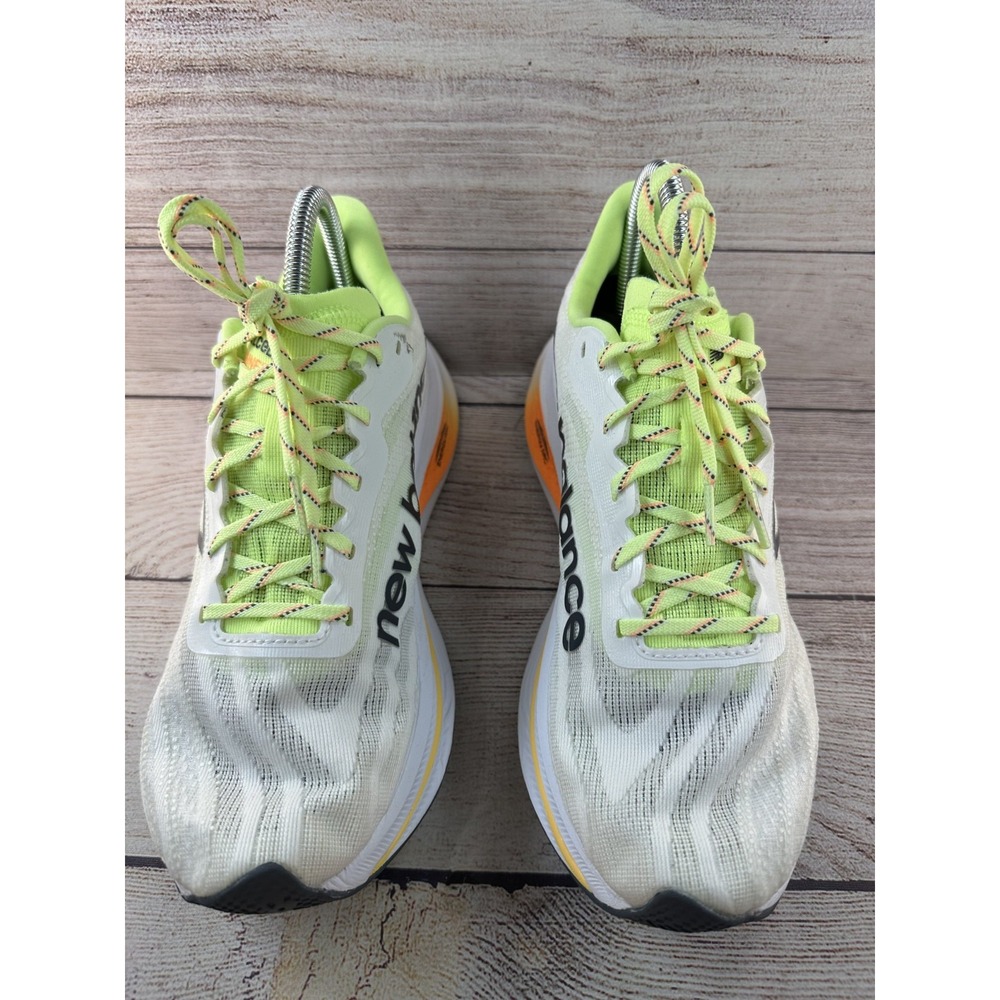 New Balance FuelCell RC Elite v3 White Running Shoes Size Women's 9.5 B *CLEAN* - Picture 2 of 11